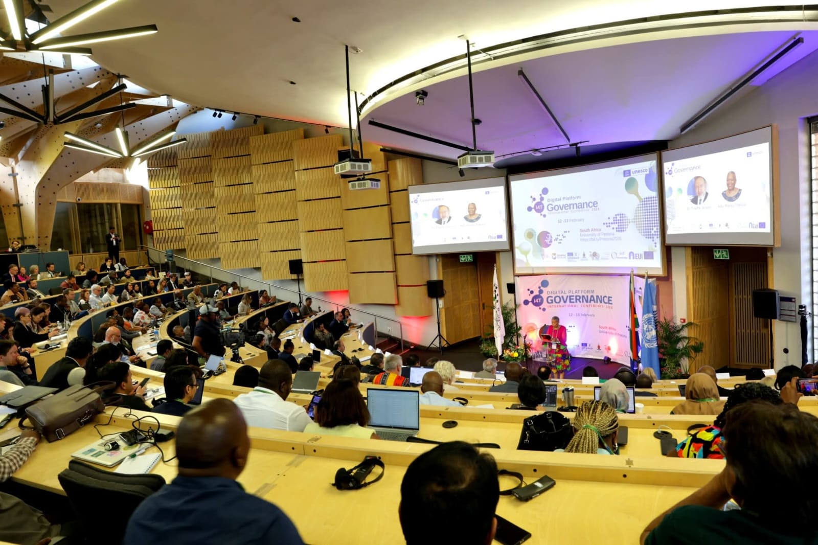 ຜູ້ແທນ ສູນບໍລິຫານລັດດິຈິຕອນ ເຂົ້າຮ່ວມ ກອງປະຊຸມ ນານາຊາດ ການຄຸ້ມຄອງພຣາດຟອມດິຈິຕອນ ປີ 2026 